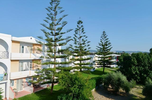 Summer Dream Hotel