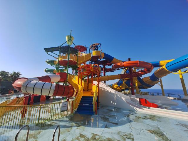Aquapark Village