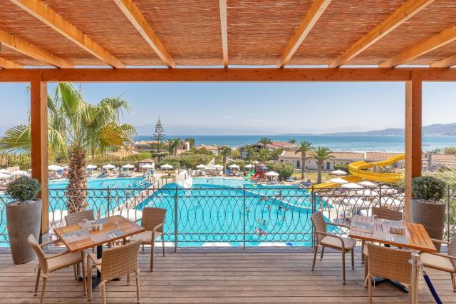 Roda Beach Resort&Spa