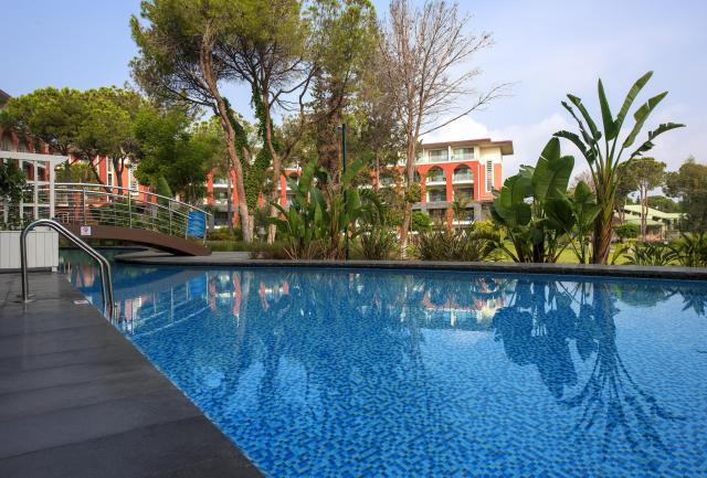 Club Mega Saray