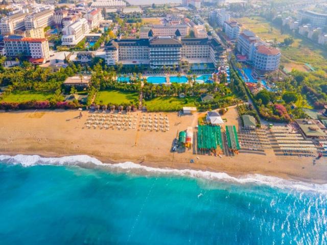 M.C. Arancia Resort Hotel