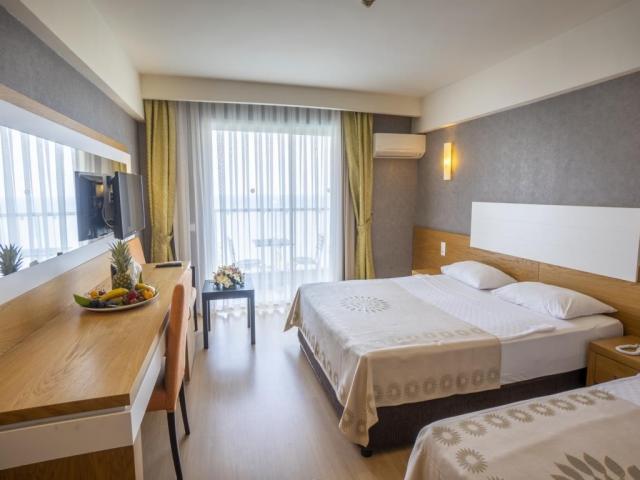 M.C. Arancia Resort Hotel