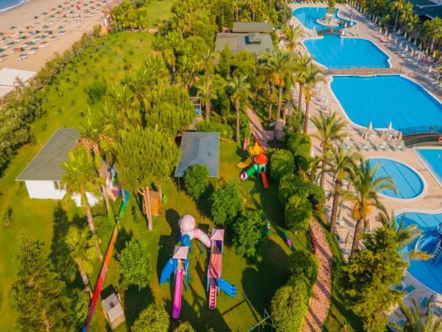M.C. Arancia Resort Hotel
