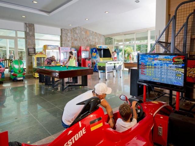 M.C. Arancia Resort Hotel