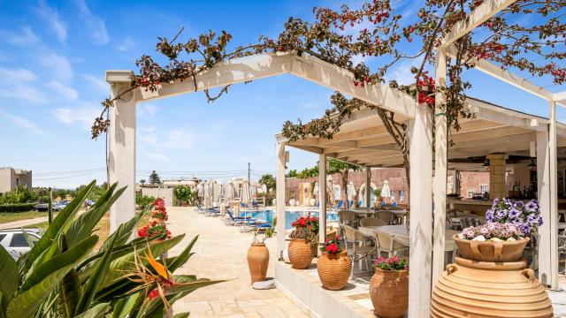 Golden Bay Hotel