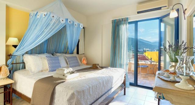Golden Bay Hotel