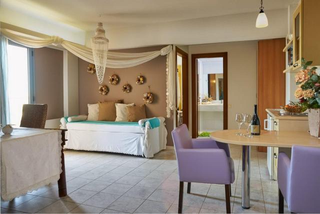 Golden Bay Hotel