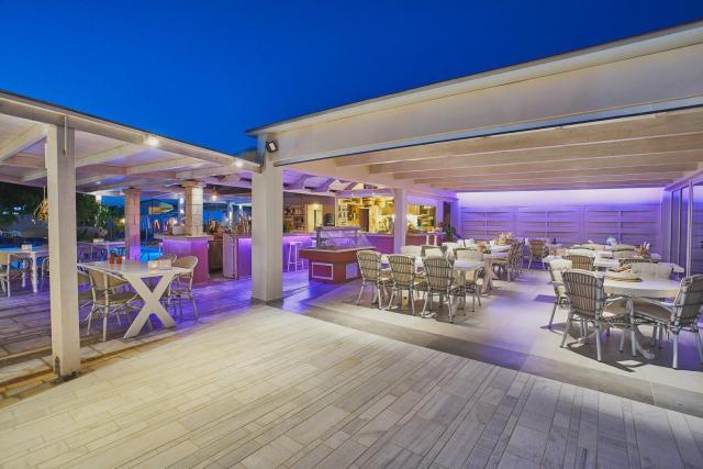 Golden Bay Hotel
