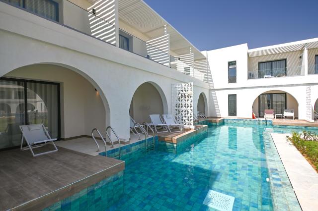 One Resort Premium
