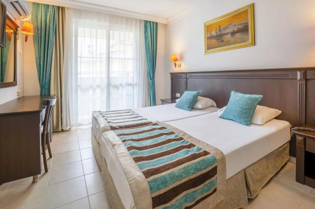 Kleopatra Royal Palm Hotel