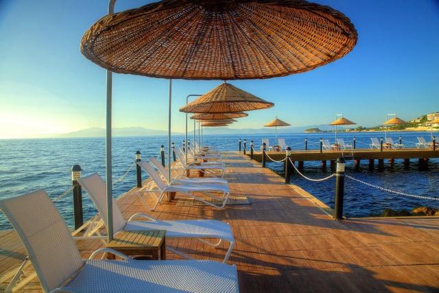 Le Bleu Hotel