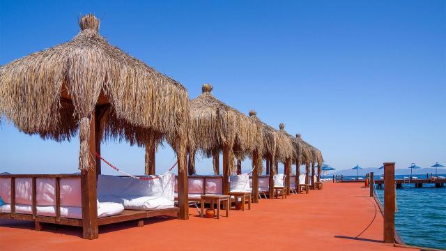 Le Bleu Hotel