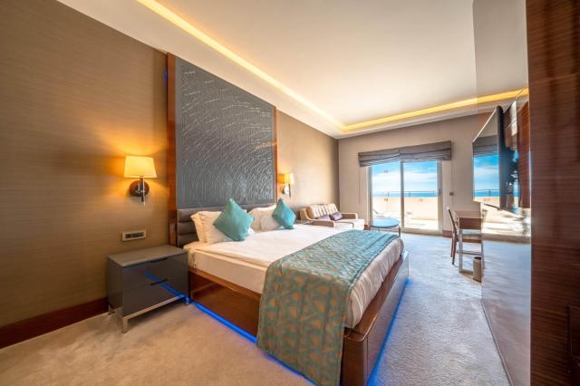 Ramada Resort By Wyndham Kusadasi & Golf