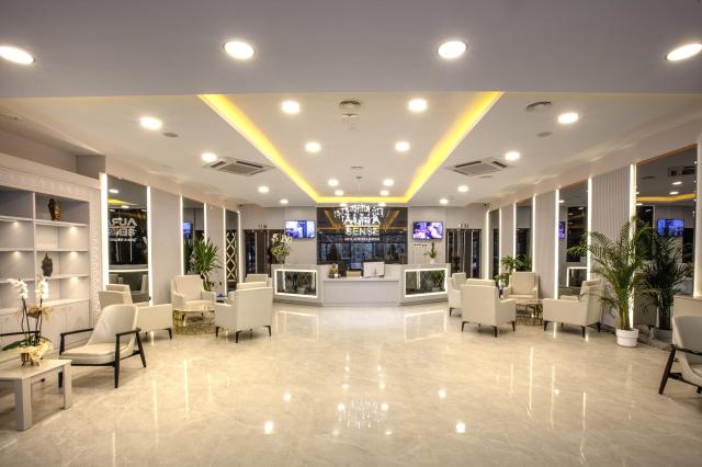 Ramada Hotel & Suites Kusadasi