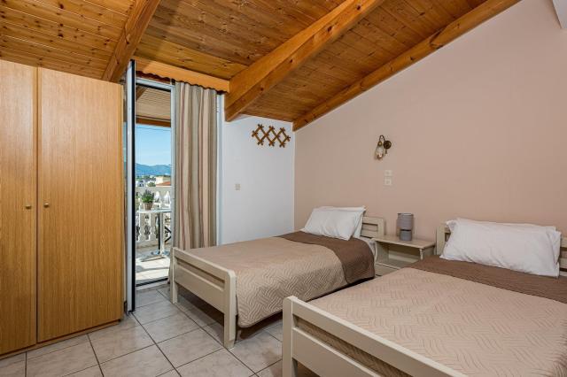 Tassia Hotel