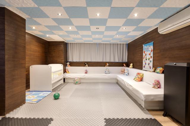 Seven Seas Hotel Blue
