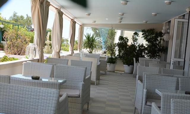 Hotel Summery