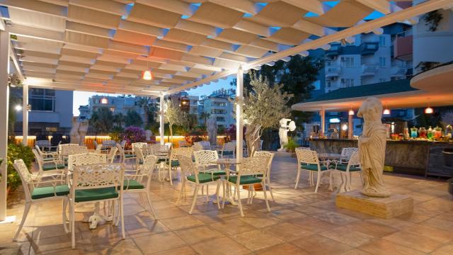 Antique Roman Palace Hotel