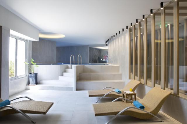 Eretria Hotel & Spa Resort