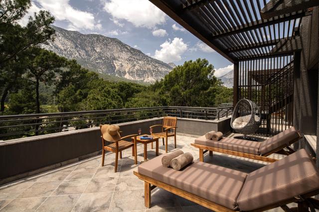 Balmy Foresta Hotel 