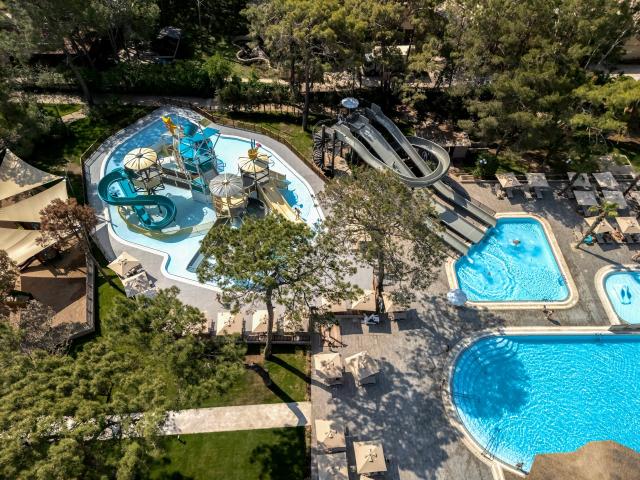 Balmy Foresta Hotel 