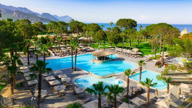 Balmy Foresta Hotel 
