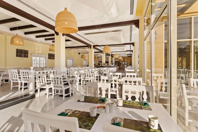 Al Hamra Beach & Golf Resort