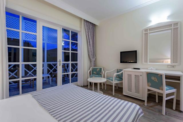 Asteria Family Resort Side