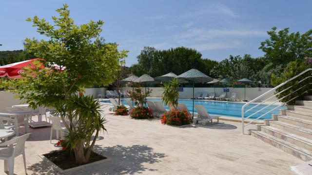 Batihan Aparthotel 