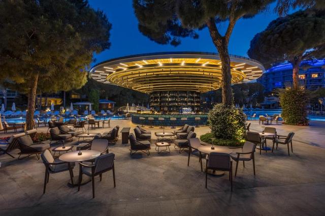 Calista Luxury Resort Hotel