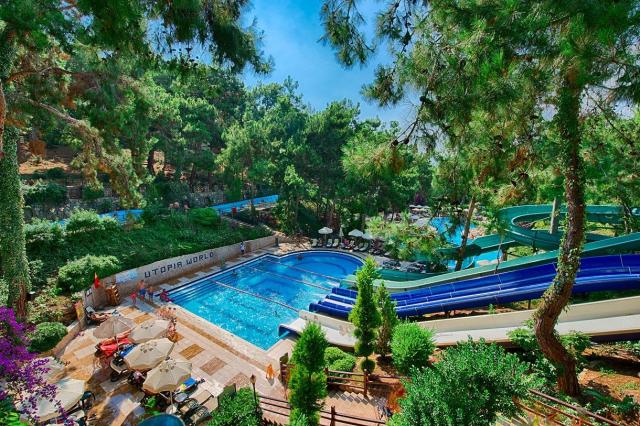 Utopia World Hotel