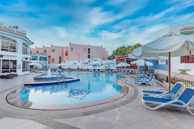 Minamark Beach Resort	