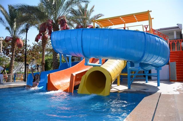 Minamark Beach Resort	