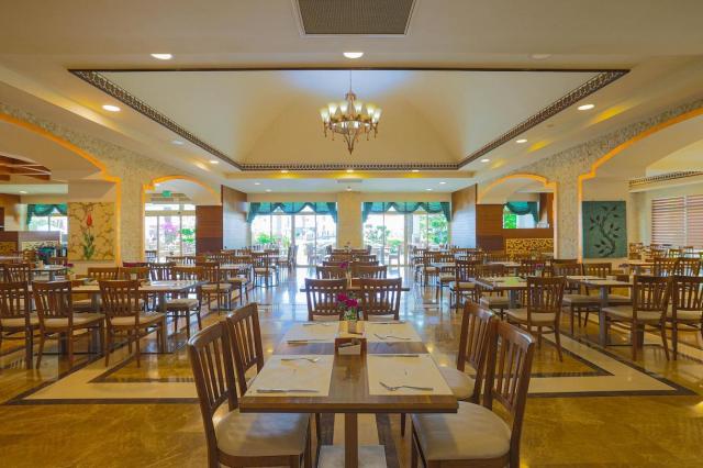 Crystal Hotels Family Resort & Spa 