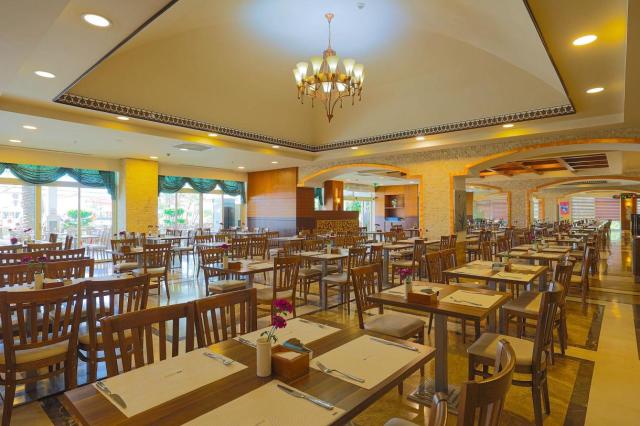 Crystal Hotels Family Resort & Spa 