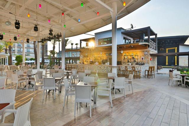 Crystal Hotels Family Resort & Spa 