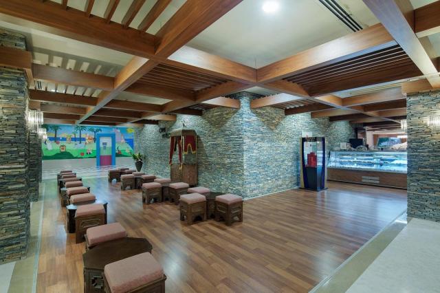 Crystal Hotels Family Resort & Spa 