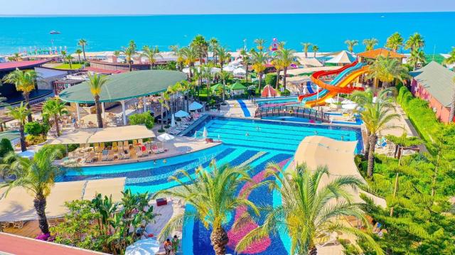 Crystal Hotels Family Resort & Spa 