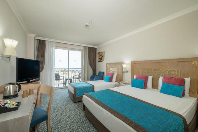 Crystal Hotels Family Resort & Spa 