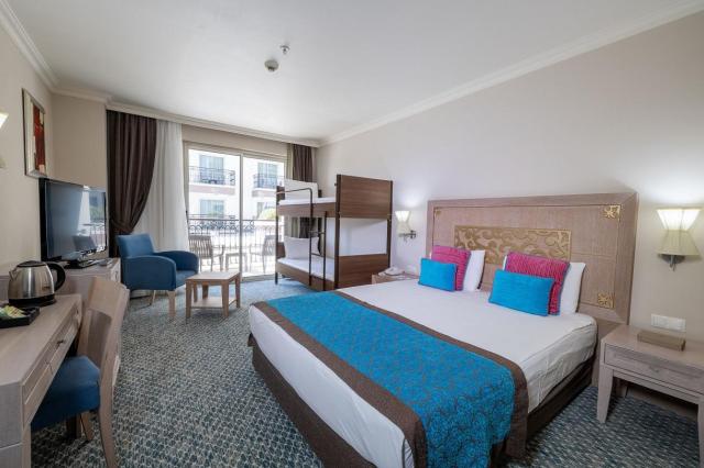 Crystal Hotels Family Resort & Spa 
