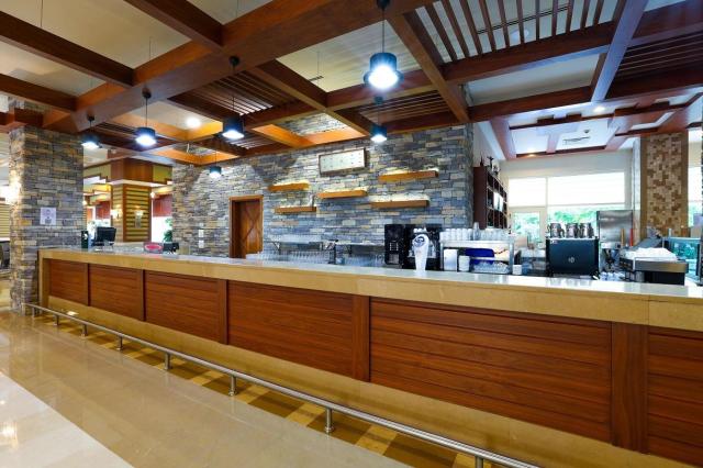 Crystal Hotels De Luxe Resort & Spa 