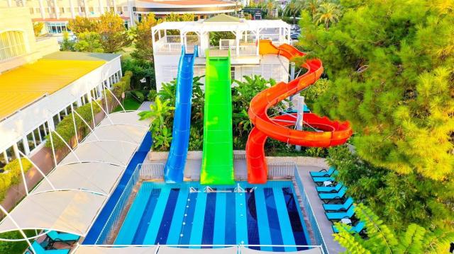Crystal Hotels De Luxe Resort & Spa 