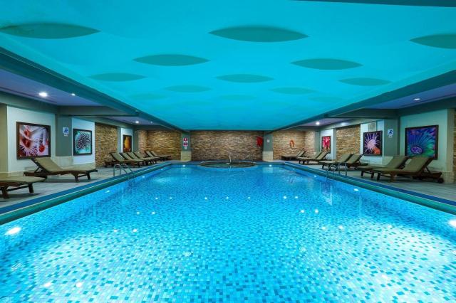 Crystal Hotels De Luxe Resort & Spa 