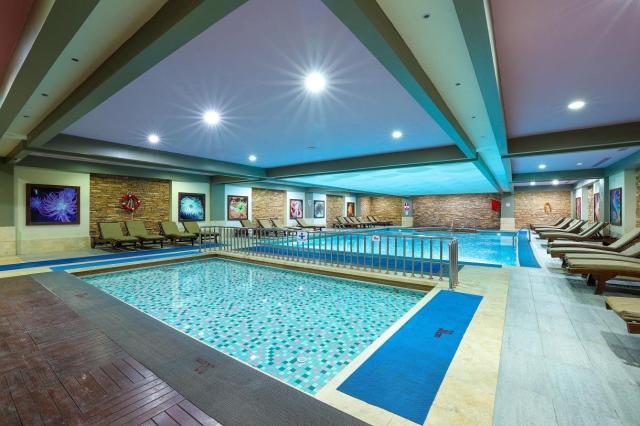 Crystal Hotels De Luxe Resort & Spa 