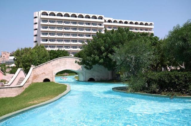 Esperos Palace