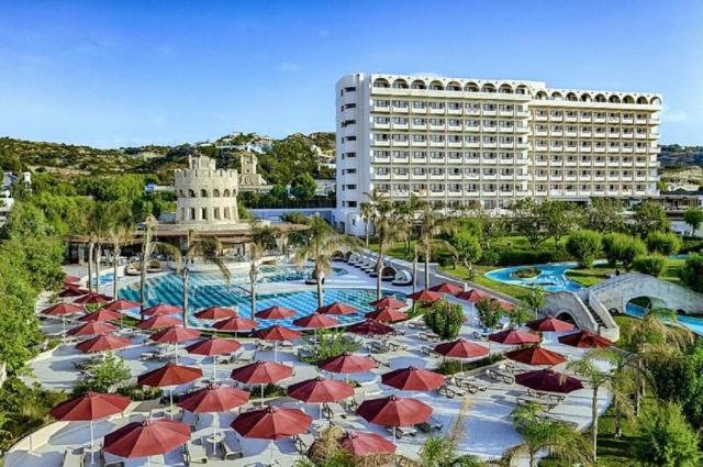Esperos Palace