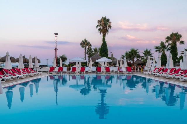 Club Hotel Sera