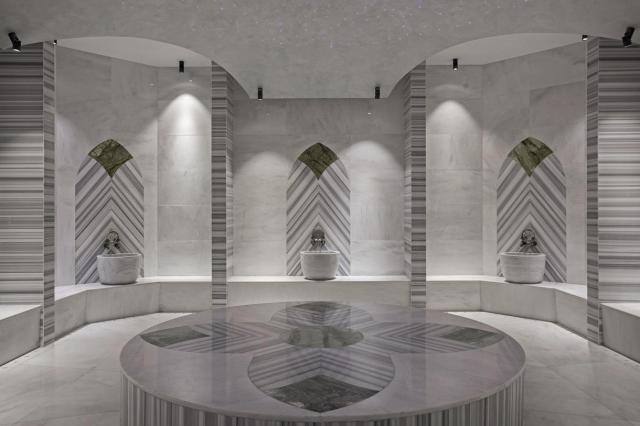 Achantus & Cennet Barut Collection