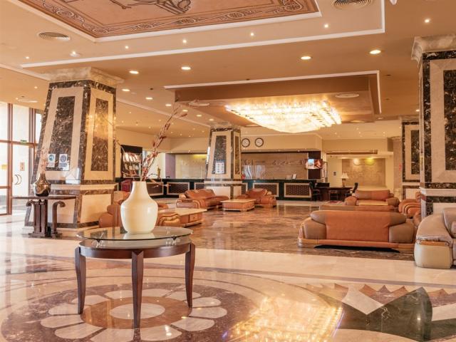 AMC Royal Hotel & Spa