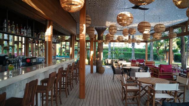 Arum Barut Collection